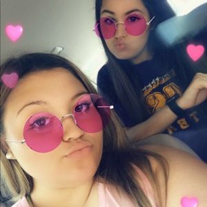 Meet your Posher, Ana